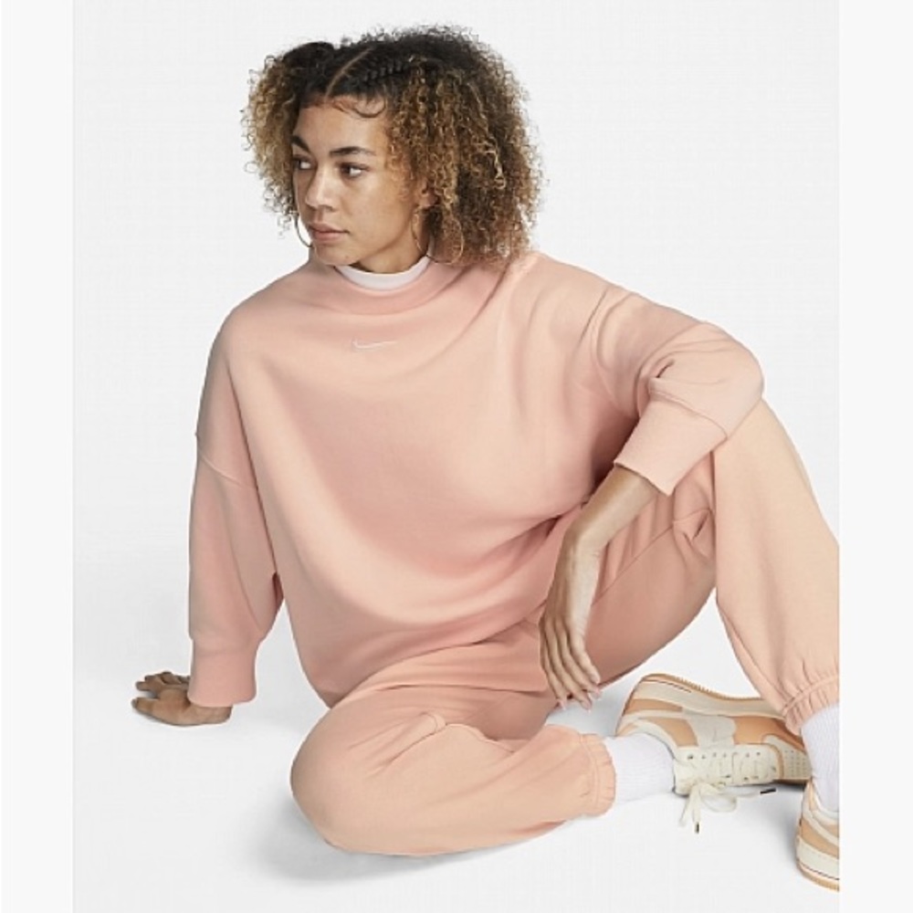 NIKE SPORTSWEAR PHOENIX OVER-OVERSIZED MOCK NECK CROPPED SLEEVE SWEATSHIRT PEACH